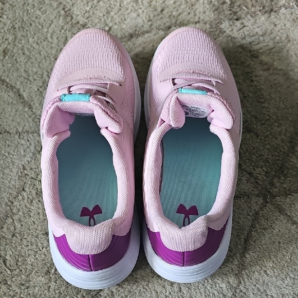 Under Armour Outhustle Shoes - Magenta & Pink - Picture 4 of 4